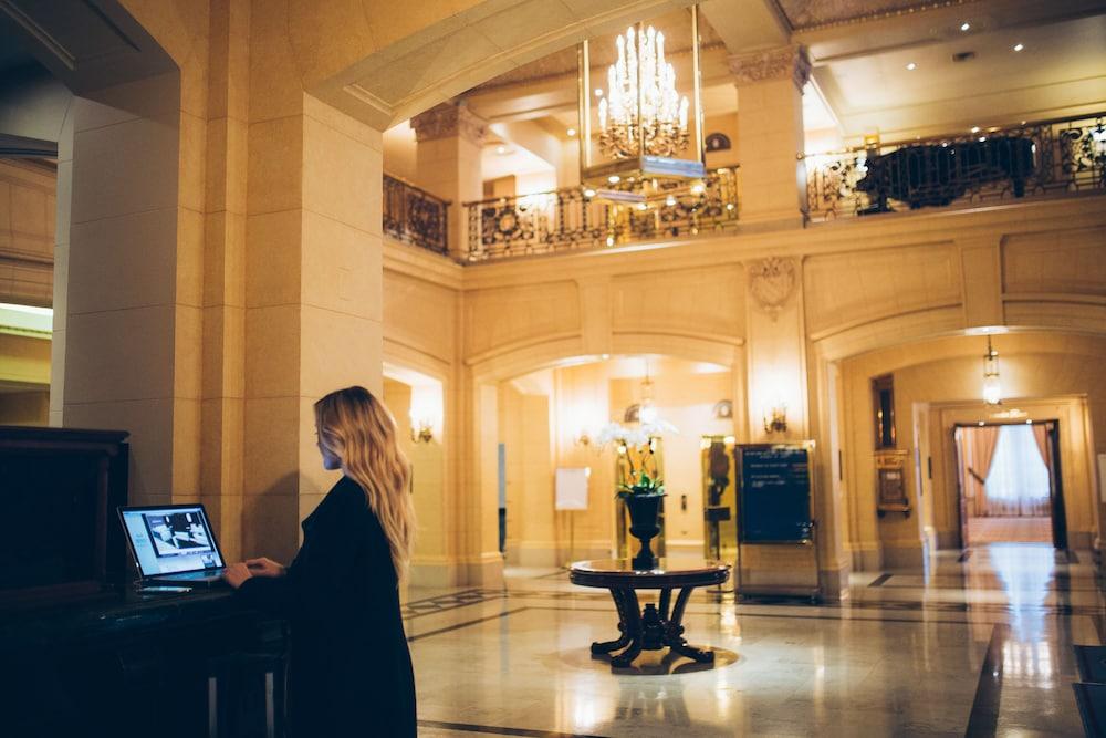 The Fort Garry Hotel Spa And Conference Centre, Ascend Hotel Collection Winnipeg Eksteriør bilde